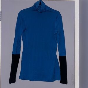 lululemon athletica Teal and Black Long Sleeve Top